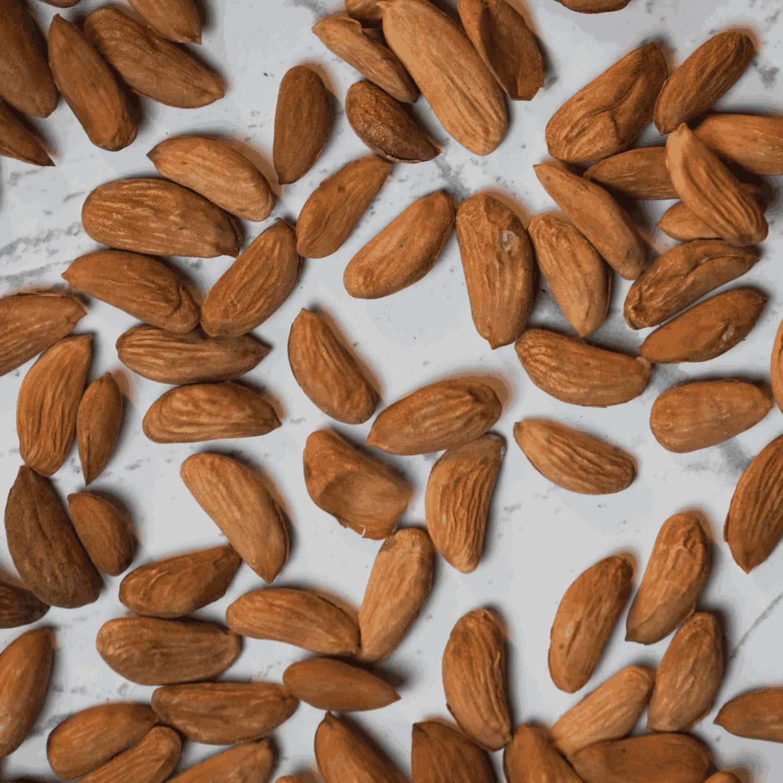 PREMIUM AFGHAN SHAHI GOLD MAMRA ALMOND - Image 3